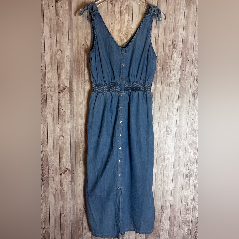 Olive + Oak Chambray Tie-Shoulder Midi Dress - Picture 1 of 8